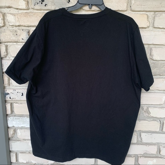 Uniqlo Disney lion king shirt - Picture 2 of 3